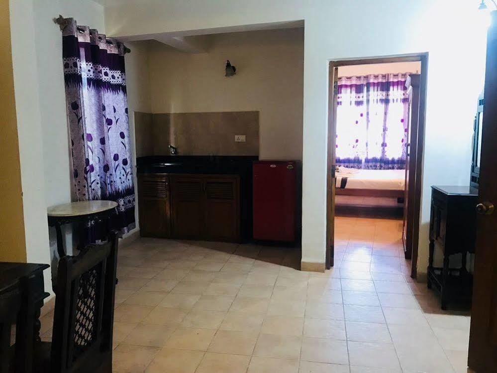 Fabexpress Barday'S Inn Calangute Exterior foto