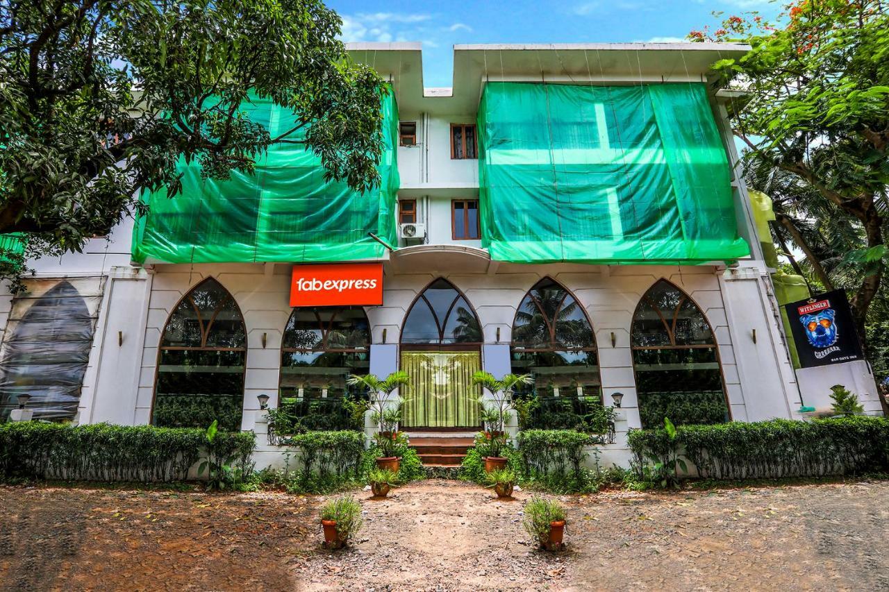 Fabexpress Barday'S Inn Calangute Exterior foto